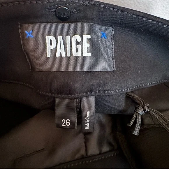 NWT•PAIGE•Naomi Seaming Detail Mid Rise Straight Leg Jeans•Black•Women’s•Sz 26 - Picture 7 of 7